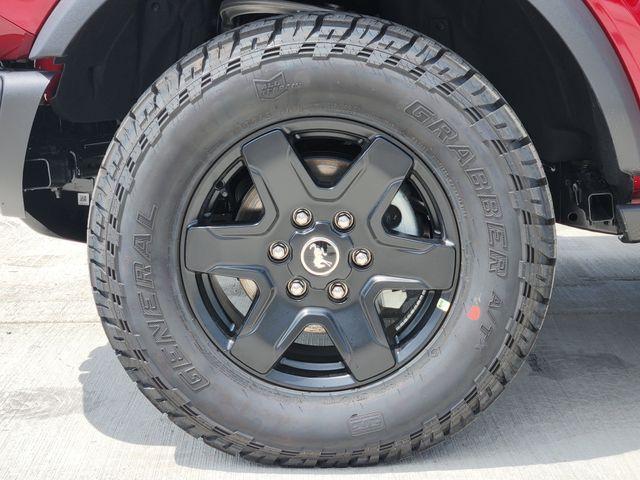 new 2025 Ford Bronco car, priced at $48,589