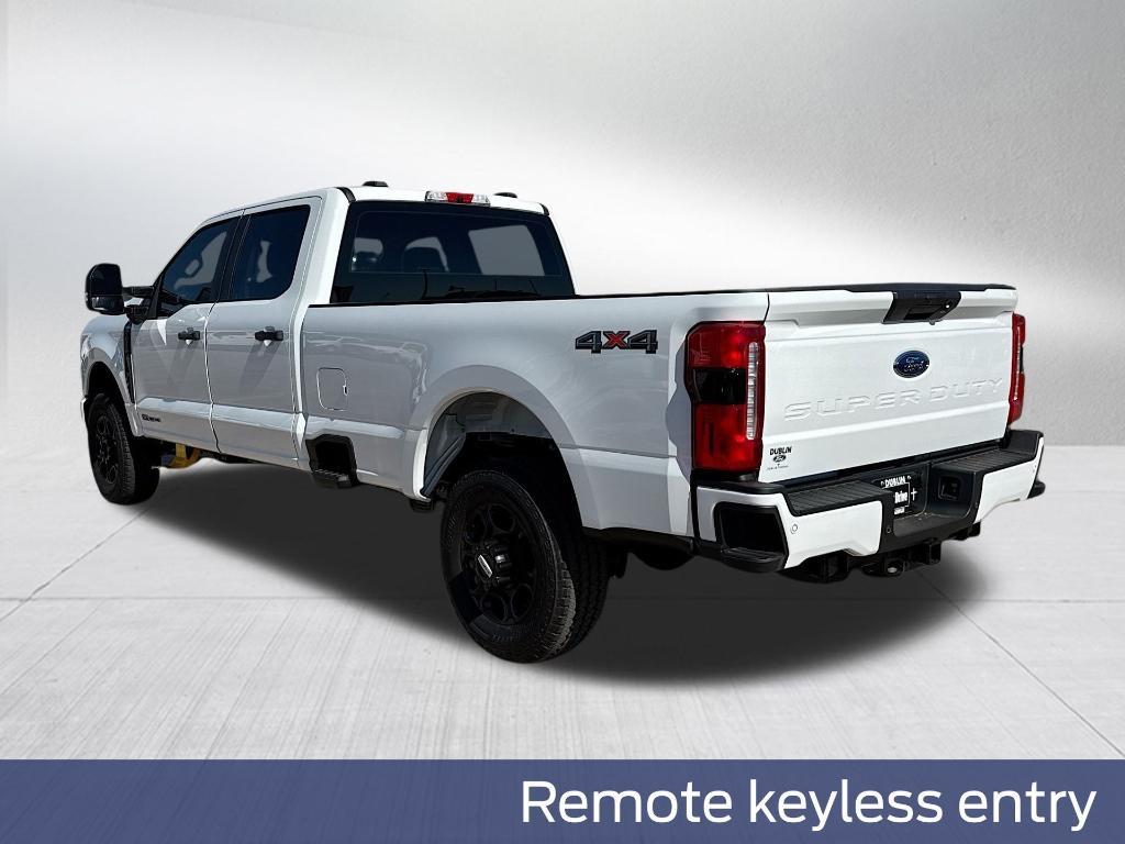 new 2025 Ford F-350 car, priced at $67,922