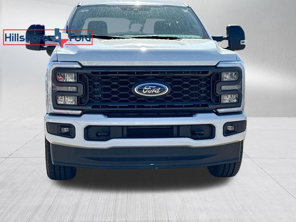 new 2025 Ford F-350 car, priced at $67,922