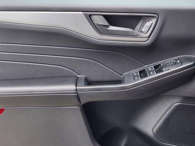 new 2025 Ford Escape car, priced at $25,149