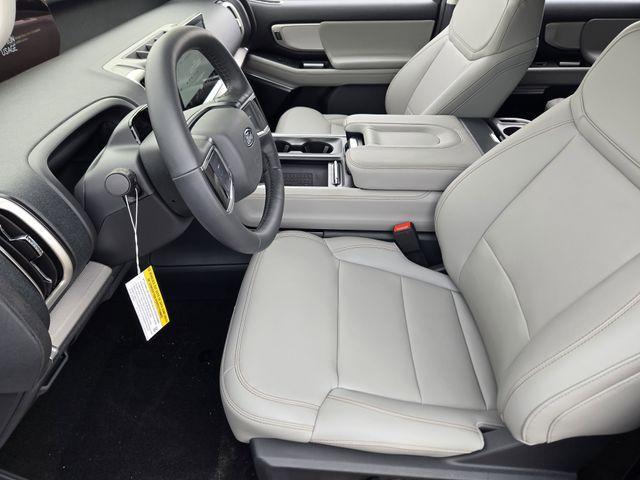 new 2025 Ford Expedition car, priced at $65,194