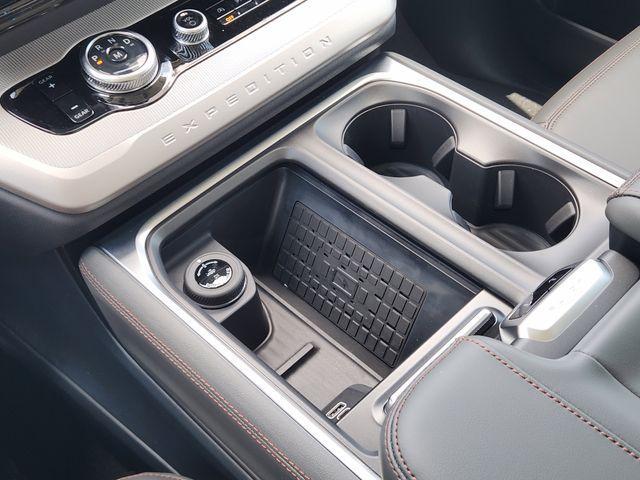 new 2025 Ford Expedition car, priced at $68,210