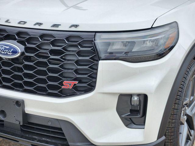 new 2025 Ford Explorer car, priced at $56,277