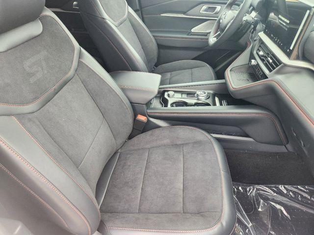 new 2025 Ford Explorer car, priced at $56,277