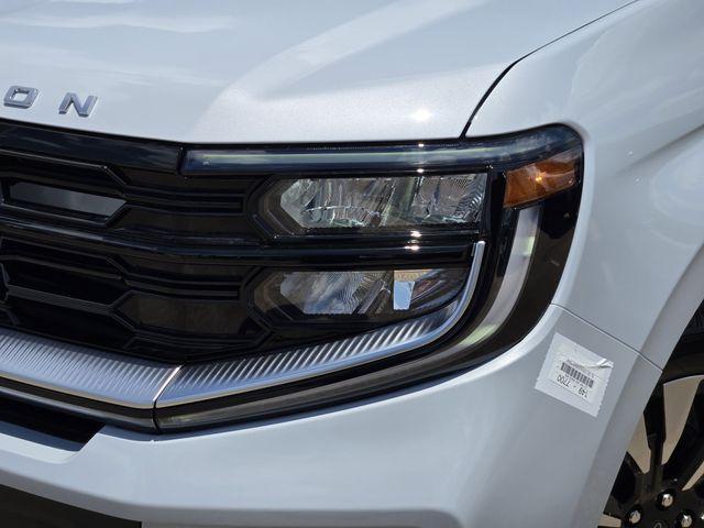new 2025 Ford Expedition car, priced at $77,235