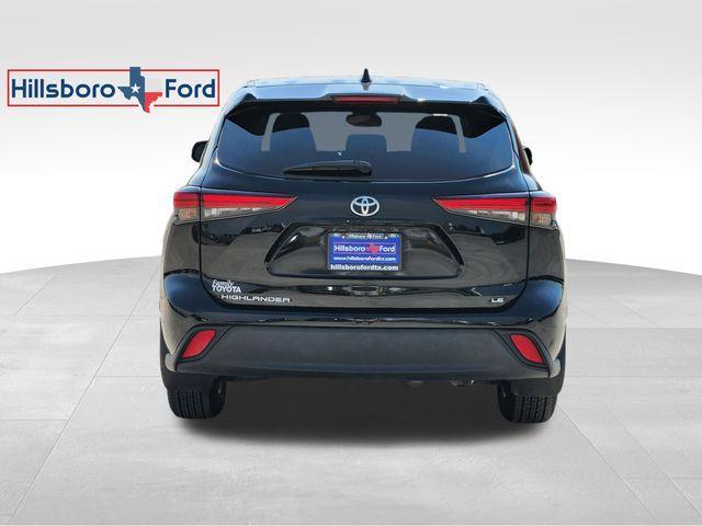 used 2022 Toyota Highlander car, priced at $23,277