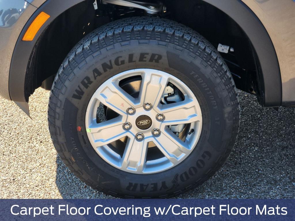 new 2025 Ford Ranger car, priced at $33,247