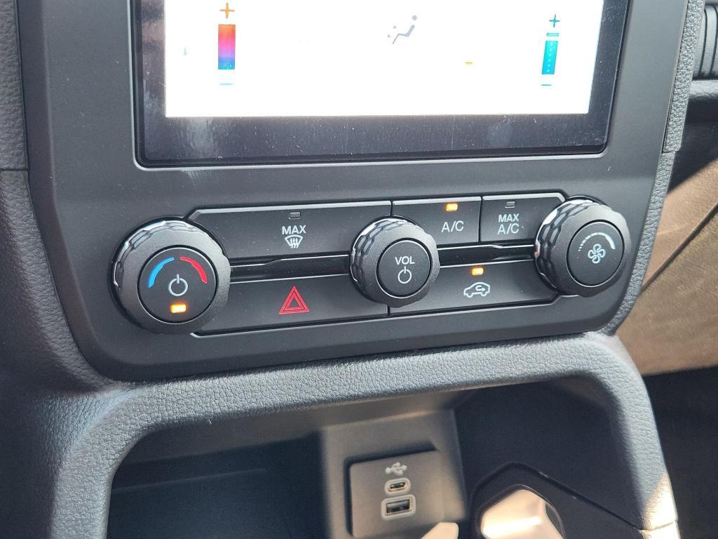 new 2025 Ford Ranger car, priced at $33,247