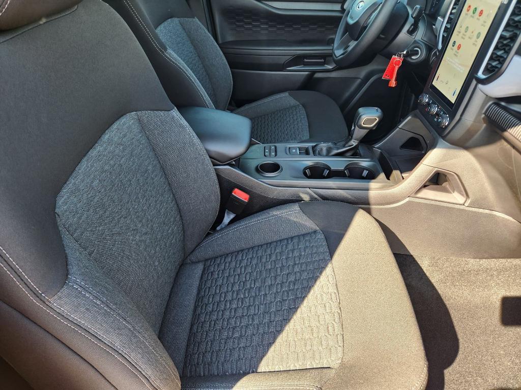 new 2025 Ford Ranger car, priced at $33,247