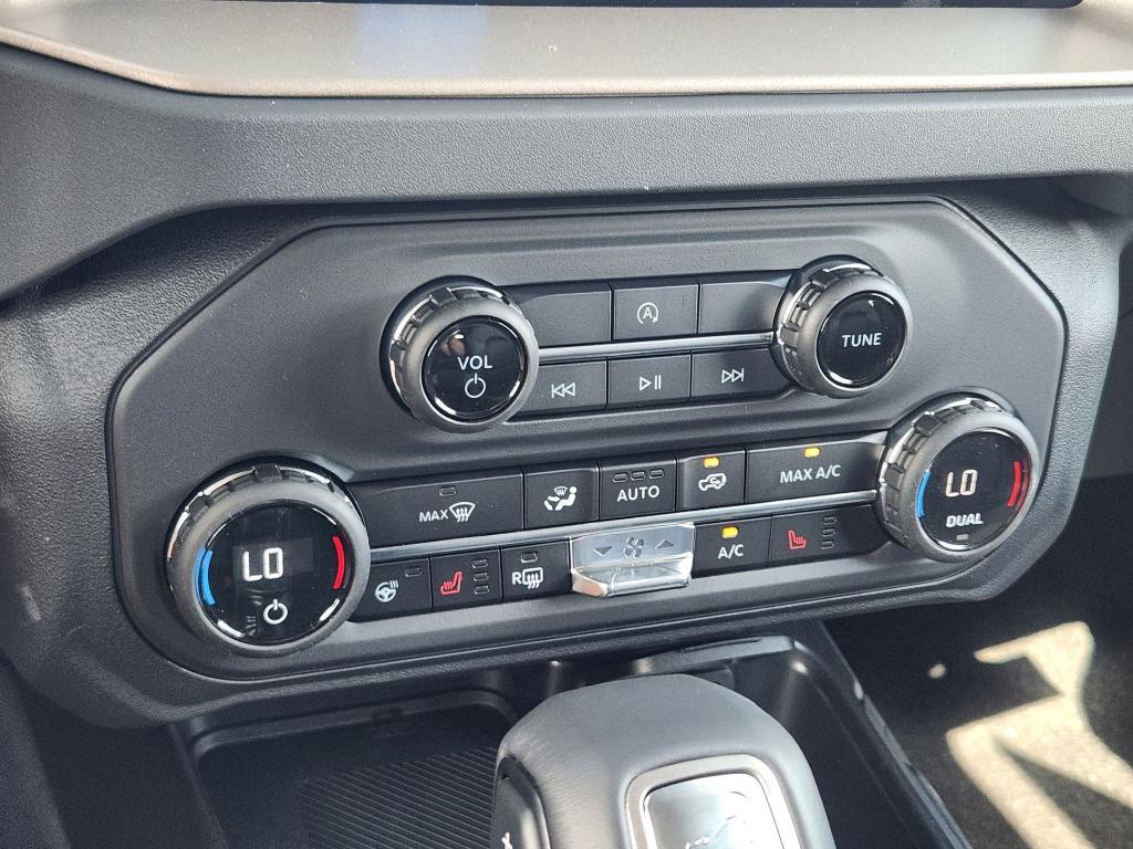 new 2025 Ford Bronco car, priced at $47,747