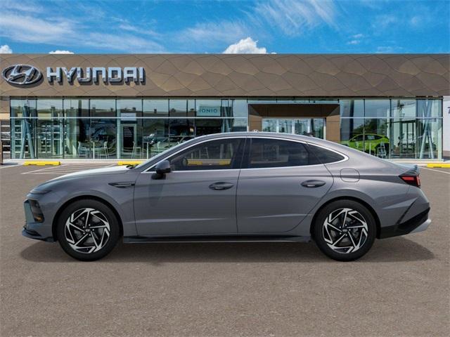 new 2025 Hyundai Sonata car, priced at $31,660