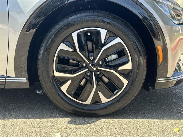 used 2022 Kia EV6 car, priced at $26,500