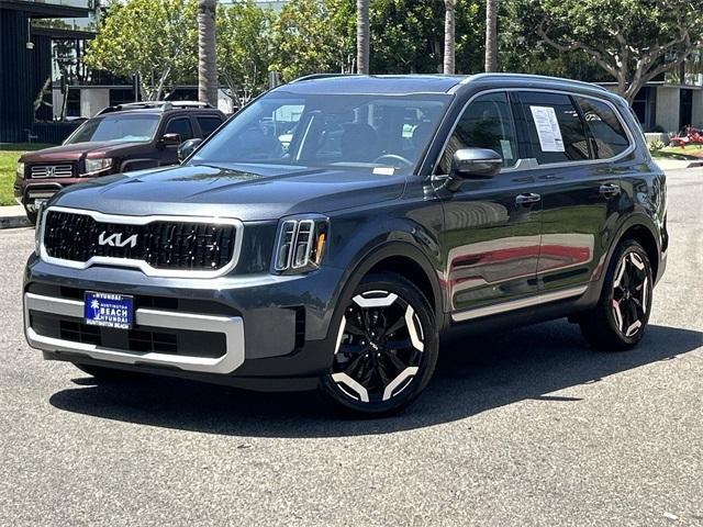 used 2023 Kia Telluride car, priced at $42,680