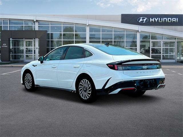 new 2025 Hyundai Sonata Hybrid car, priced at $38,912