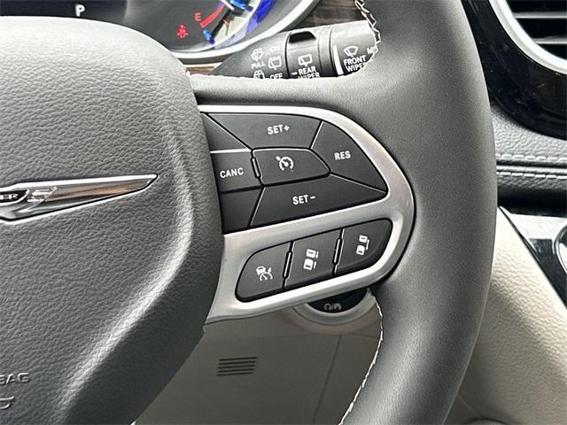 used 2023 Chrysler Pacifica Hybrid car, priced at $27,888