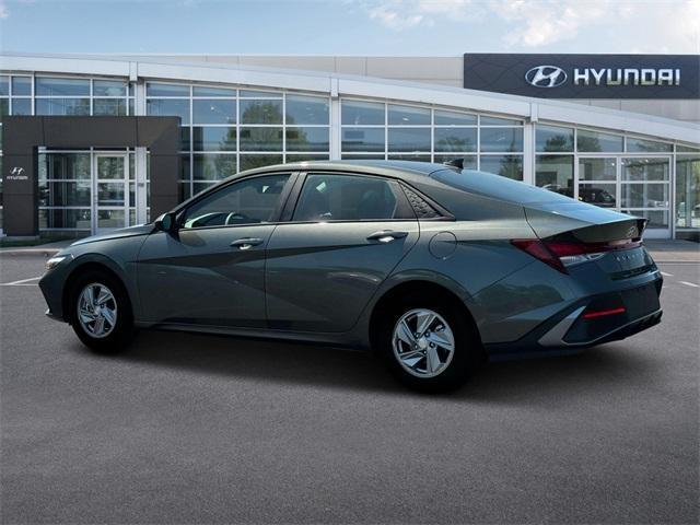 new 2025 Hyundai Elantra car