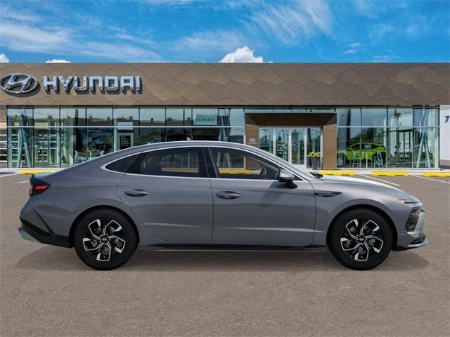 new 2025 Hyundai Sonata car, priced at $28,580