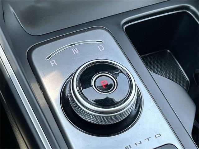 used 2022 Kia Sorento Hybrid car, priced at $27,988