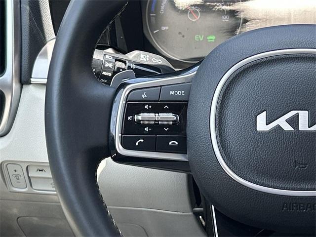 used 2022 Kia Sorento Hybrid car, priced at $27,988