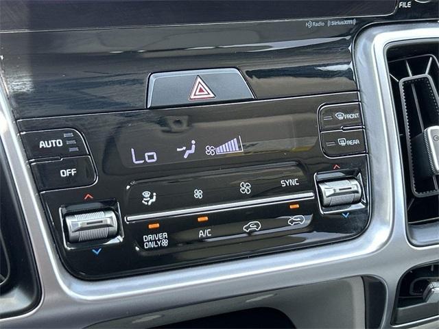 used 2022 Kia Sorento Hybrid car, priced at $27,988