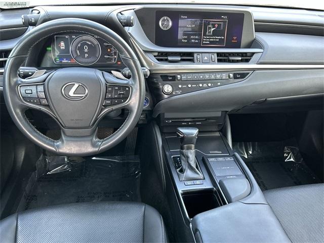 used 2021 Lexus ES 300h car, priced at $32,500