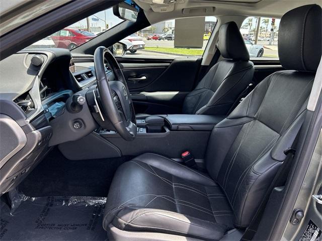used 2020 Lexus ES 300h car, priced at $35,500