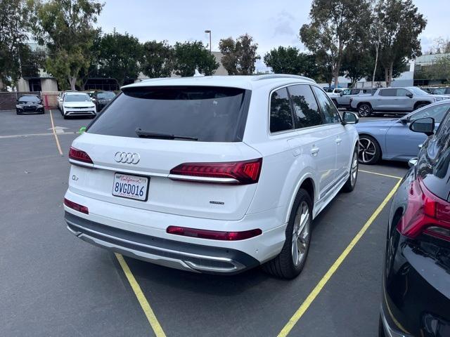 used 2021 Audi Q7 car, priced at $29,500