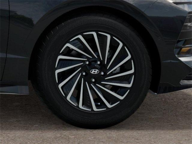 new 2025 Hyundai Sonata Hybrid car, priced at $39,490
