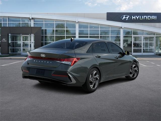 new 2025 Hyundai Elantra car