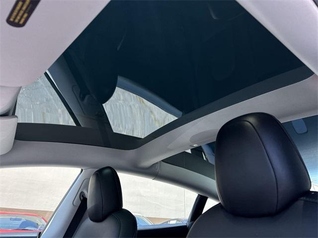 used 2021 Tesla Model 3 car, priced at $27,000