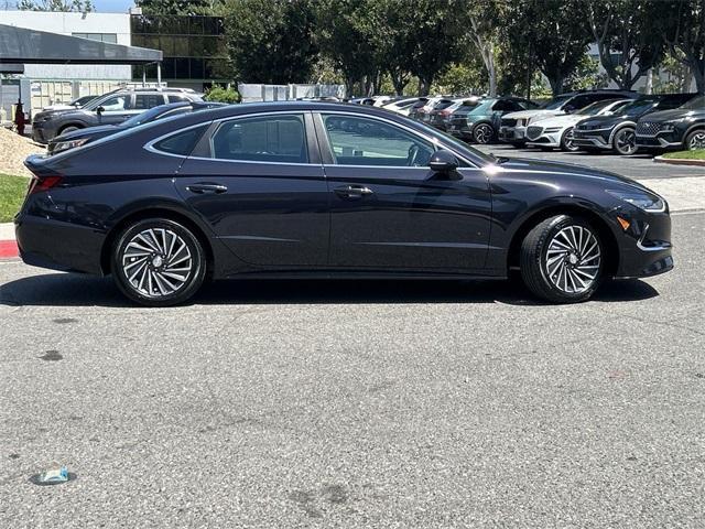 used 2023 Hyundai Sonata Hybrid car, priced at $25,250