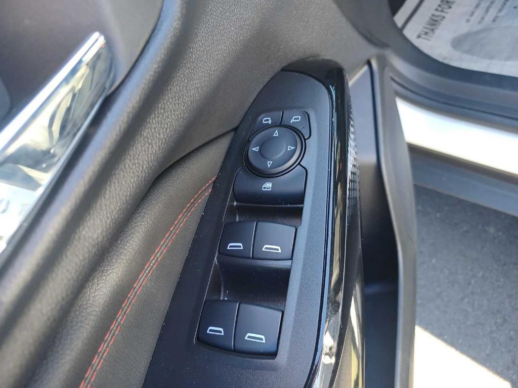 used 2025 Chevrolet Trax car, priced at $24,899