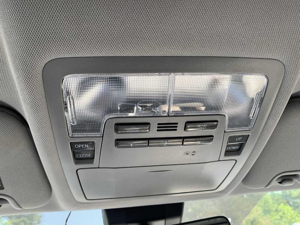 used 2019 Toyota Highlander car, priced at $26,999