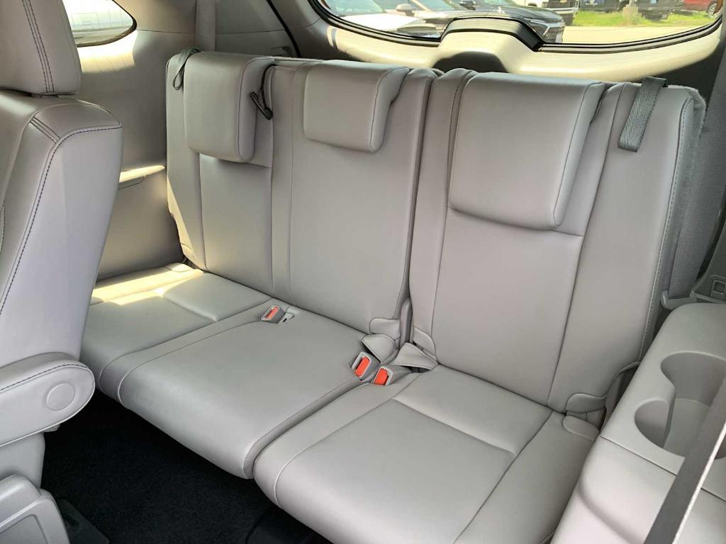 used 2019 Toyota Highlander car, priced at $26,999
