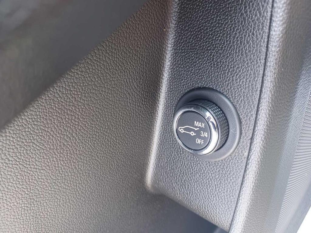used 2020 Chevrolet Traverse car, priced at $31,995