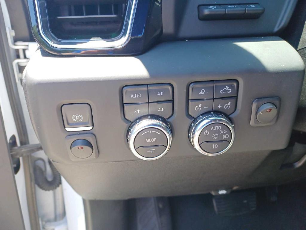 used 2024 GMC Sierra 2500 car, priced at $79,988