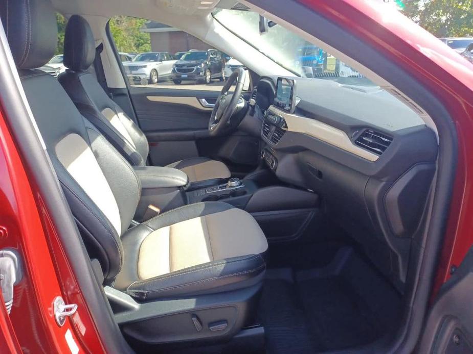 used 2022 Ford Escape car, priced at $24,995