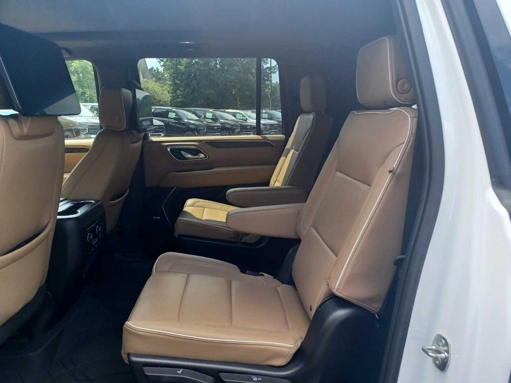 used 2023 Chevrolet Suburban car, priced at $57,995