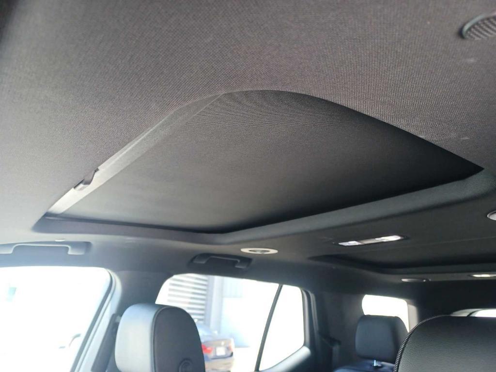 used 2023 Chevrolet Traverse car, priced at $38,395