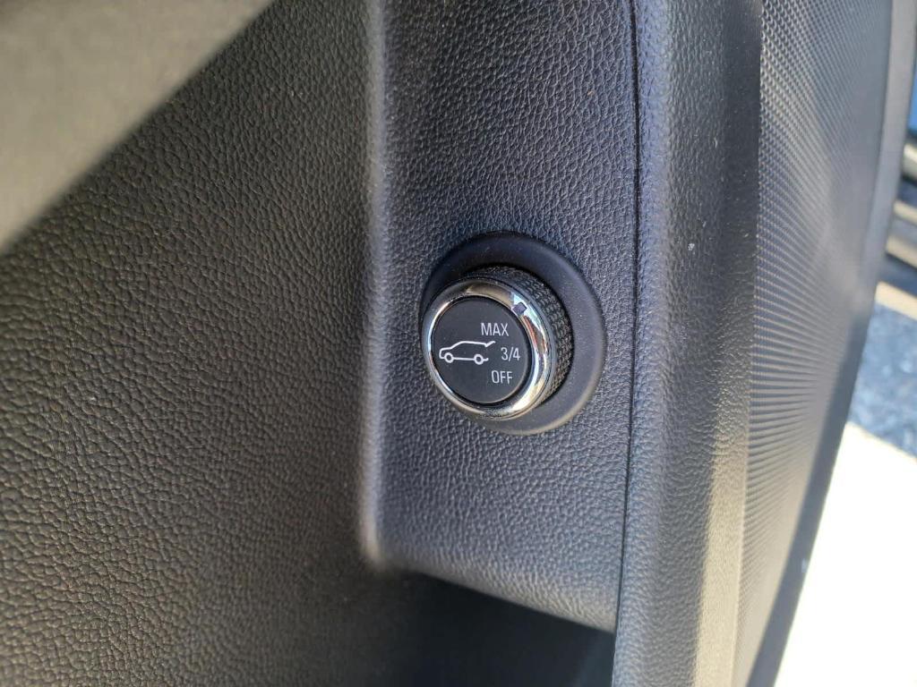 used 2020 Chevrolet Traverse car, priced at $22,988