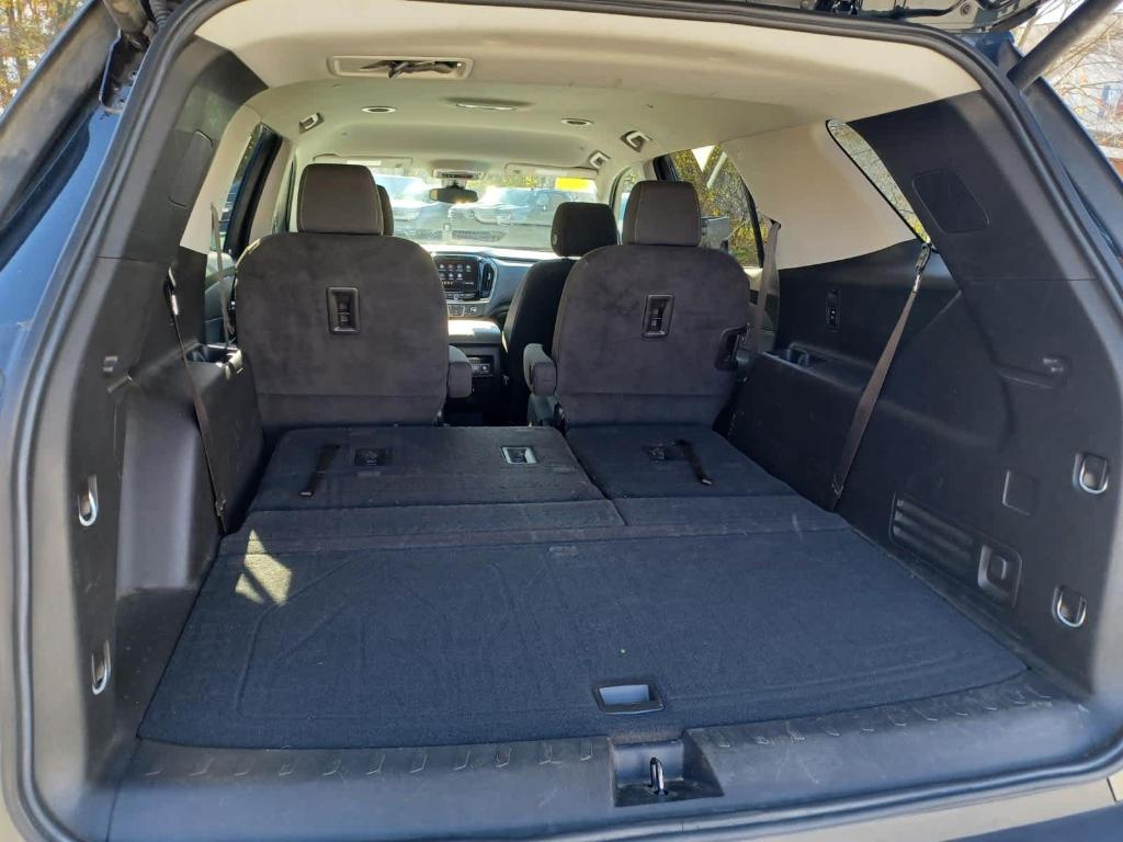 used 2020 Chevrolet Traverse car, priced at $22,988