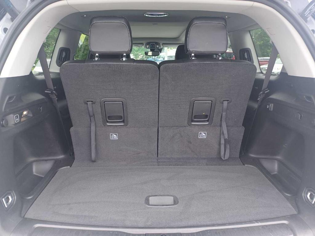 used 2023 Jeep Grand Cherokee L car, priced at $37,930