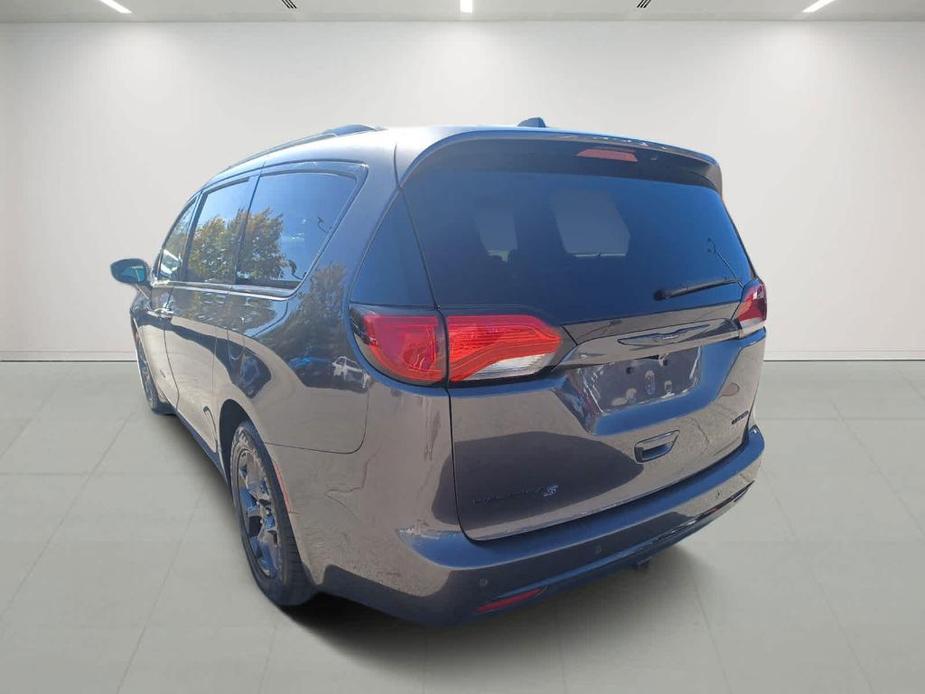 used 2019 Chrysler Pacifica car, priced at $21,995