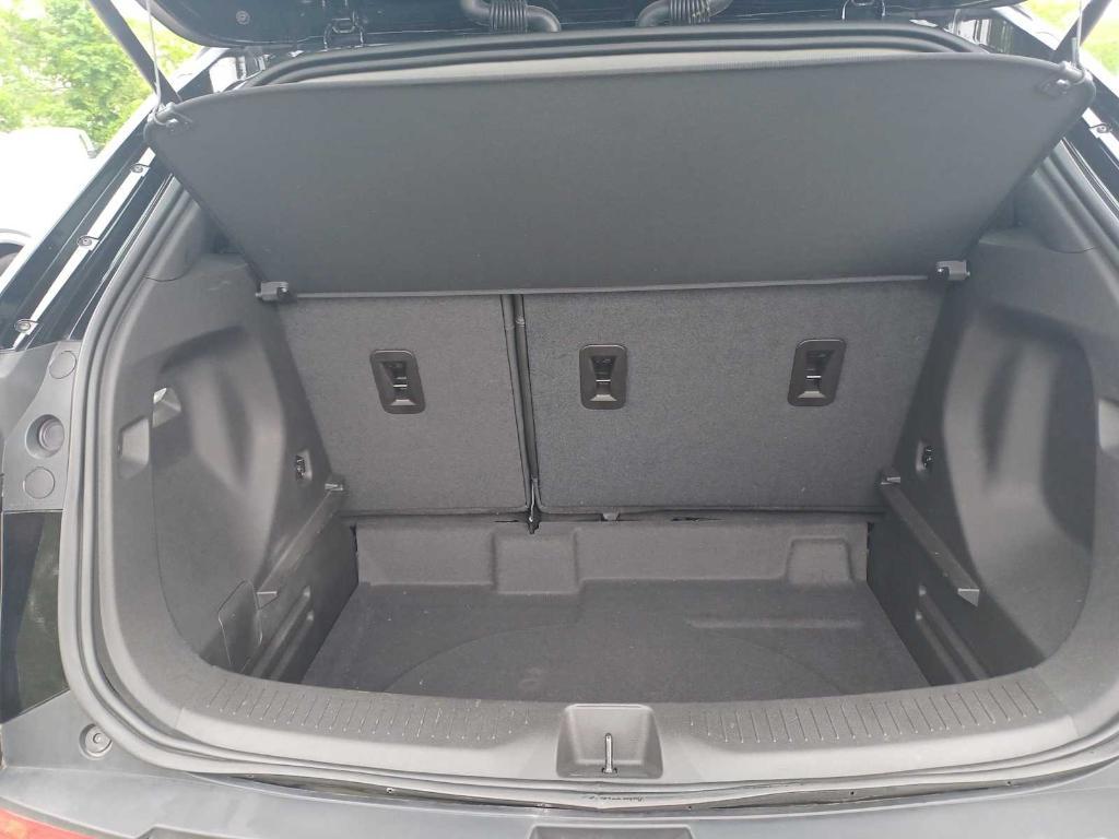 used 2023 Chevrolet Bolt EUV car, priced at $24,988
