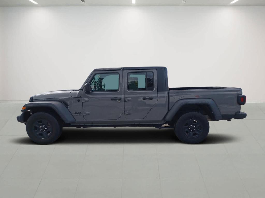 used 2021 Jeep Gladiator car, priced at $33,115