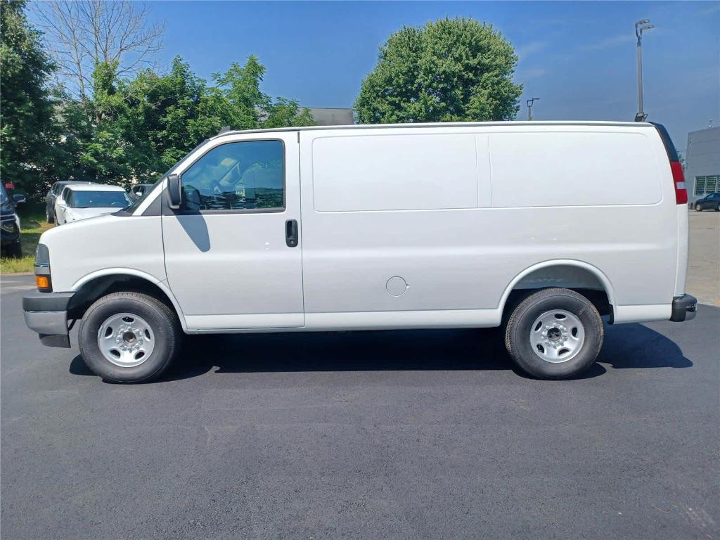 new 2025 Chevrolet Express 2500 car, priced at $54,314