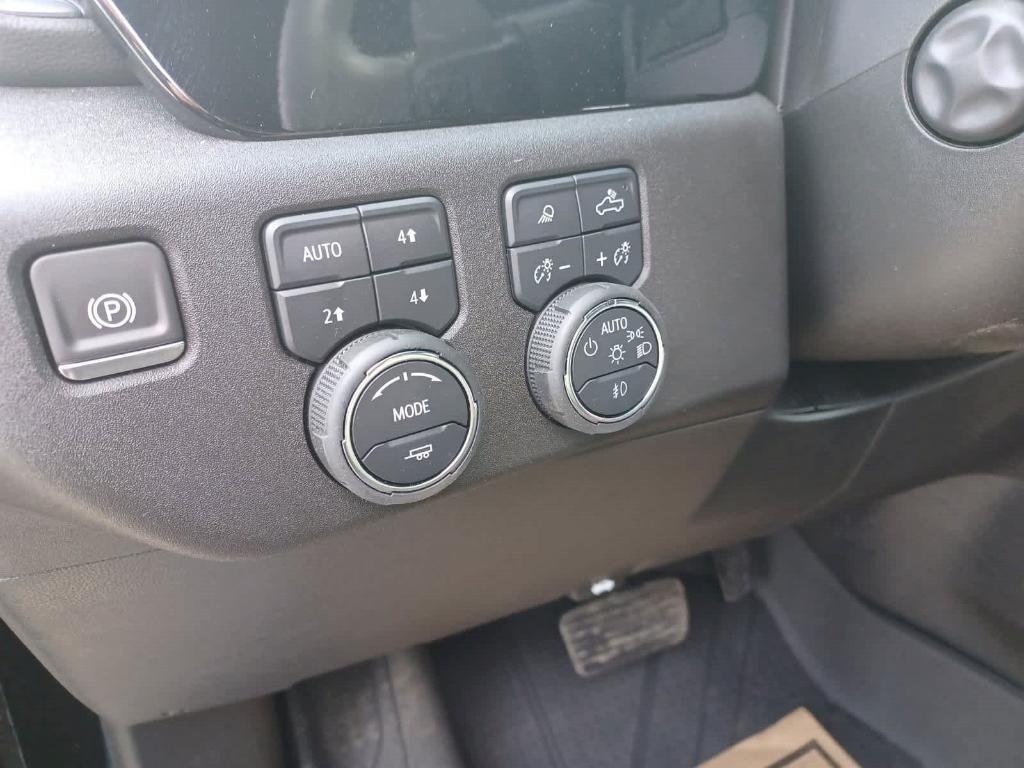 used 2024 Chevrolet Silverado 1500 car, priced at $61,999