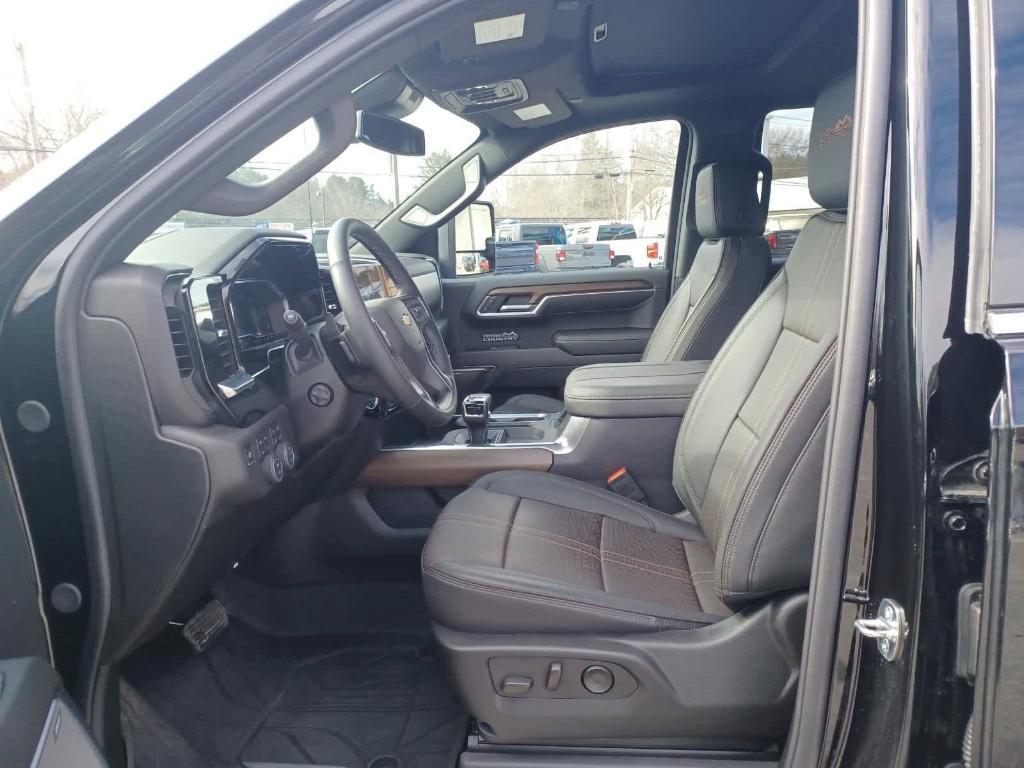 used 2024 Chevrolet Silverado 1500 car, priced at $61,999