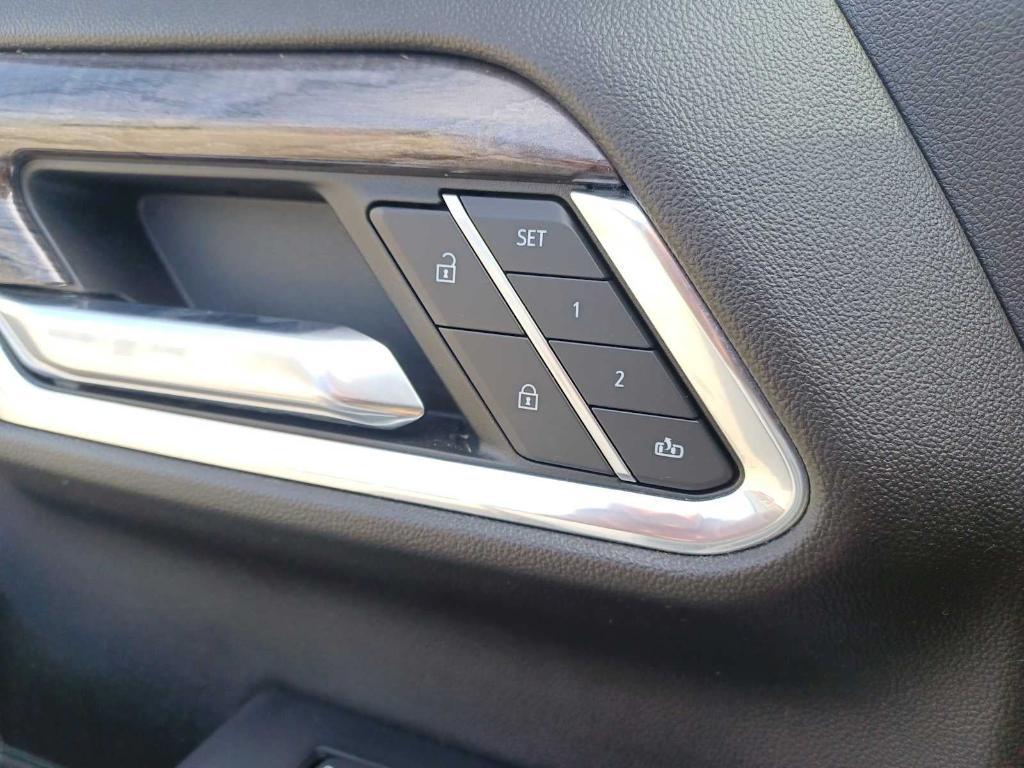 used 2024 Chevrolet Silverado 2500 car, priced at $69,299