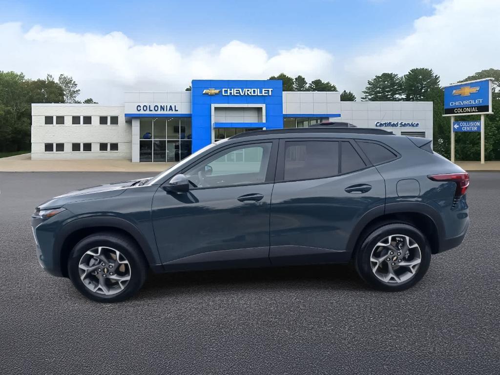 used 2025 Chevrolet Trax car, priced at $22,988